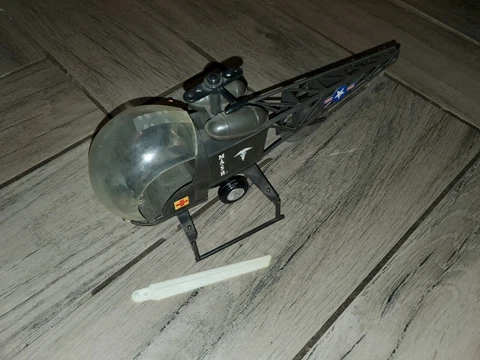 VINTAGE 1983 TRISTAR MASH ACTION FIGURES with HELICOPTER for parts/ repair Cover