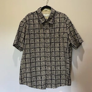 Orvis Button Up Short Sleeve Shirt. Men's XXL. Black Tan Geometric EUC - Picture 1 of 7