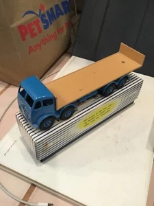 DINKY TOY, 2ND TYPE FODEN IN SCARCE BLUE AND CREAM , VERY NEAR MINT BOXED - Picture 1 of 8