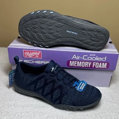 Skechers Breathe Easy Infi-Knity Relaxed Fit Dark Wide Fit Shoes 5.5 (New) - Image 1 of 4