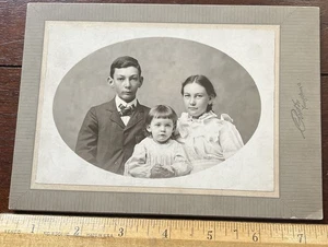 Photo on board  3 Children, Siblings, Photographer, Porter, Youngstown Ohio - Picture 1 of 2