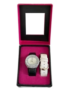 PARIS HILTON FRAGRANCES SILBER KRISTALL UHR NEU! Y2K Siehe Beschreibung - Bild 1 von 9