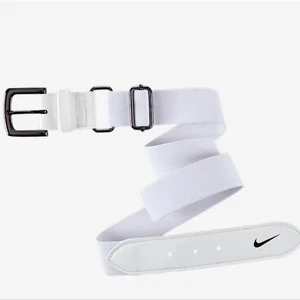 The Nike 2.0 Men's Baseball Belt is designed for comfort and durability - Picture 1 of 3