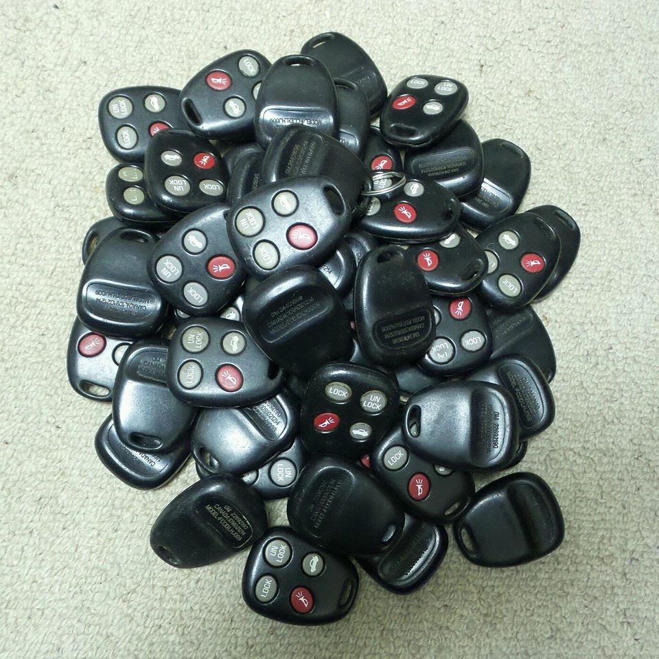 LOT OF 50   Saturn L-Series Keyless Entry Remote LHJ009 - Image 1 of 1