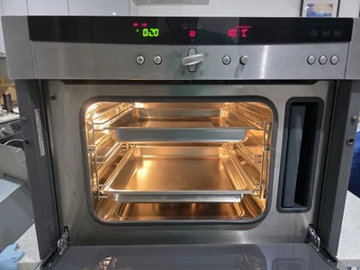 NEFF  Built in Compact Steam Oven  - Image 1 of 4