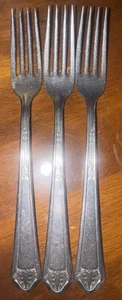 (3) WORLD BRAND STAINLESS USA FLATWARE DINNER FORKS ORNATE SCROLL - Picture 1 of 1