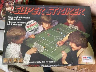 Vintage Parker Palitoy Super Striker football game Wembley Fast Pitch version - Image 1 of 4