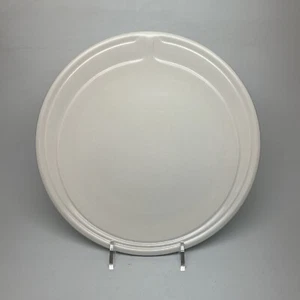 Vintage JOHNSON BROS "FOCUS" SALAD PLATE 8-1/4" - Embossed Coupe England - Picture 1 of 6