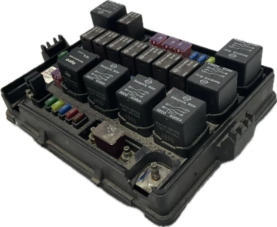 Centralina body portafusibili per SSANGYONG REXTON 1 serie codice: Y220-EDP - Immagine 1 di 4