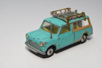 B47 1:43 CORGI TOYS 485 AUSTIN MINI COUNTRYMAN SURFING BUONE CONDIZIONI. - Immagine 1 di 4