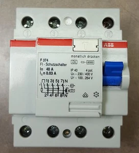ABB F 374, Interruttore di protezione FI 40A Breaker 230/400V - Foto 1 di 7