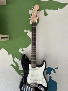 Supporto per chitarra minimalista | Due dimensioni | Visualizza la chitarra, non il supporto - Foto 1 di 278