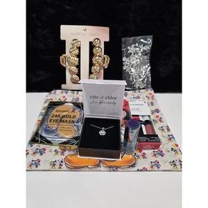 PenGwensPosh Pick-a-Packed Pouch #4 - Retail Value Over $125! - Picture 1 of 5
