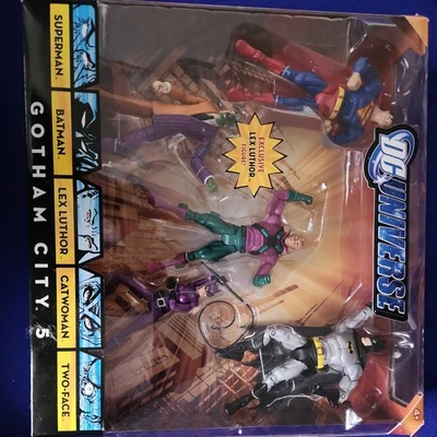 Paquete de 5 figuras de acción DC Universe Gotham City 2009 Mattel Foto 1 de 3