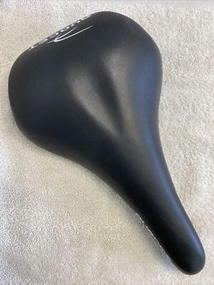 AVOCET AMPD X-Country W -Black and grey Bike Seat- Light weight Saddle- Ti Rails - Image 1 of 4