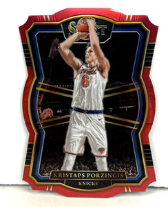 2017-18 Select Kristaps Porzingis #190 Prizms Die Cut Red /135 New York Knicks