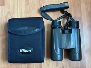 Nikon Monarch 10x40 Binoculars Green Case Neckstrap - Excellent Condition - Picture 1 of 6
