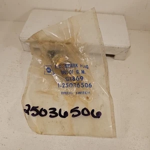 NOS OEM GM 25036506 Coolant Temp Indicator Switch 1987 & 1988 Pontiac Safari - Bild 1 von 4