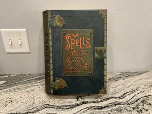 Hallmark Halloween Hauntington Zaubertränke & gruselige Gebräuche Buch - funktioniert - Bild 1 von 7