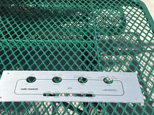 AUDIO RESEARCH SP-9 RÖHRENVORVERSTÄRKER NUR FRONTPANEL - Bild 1 von 10