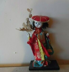 1940'S HAND CRAFTED GEISHA DOLL ON WOOD BASE MADE IN JAPAN