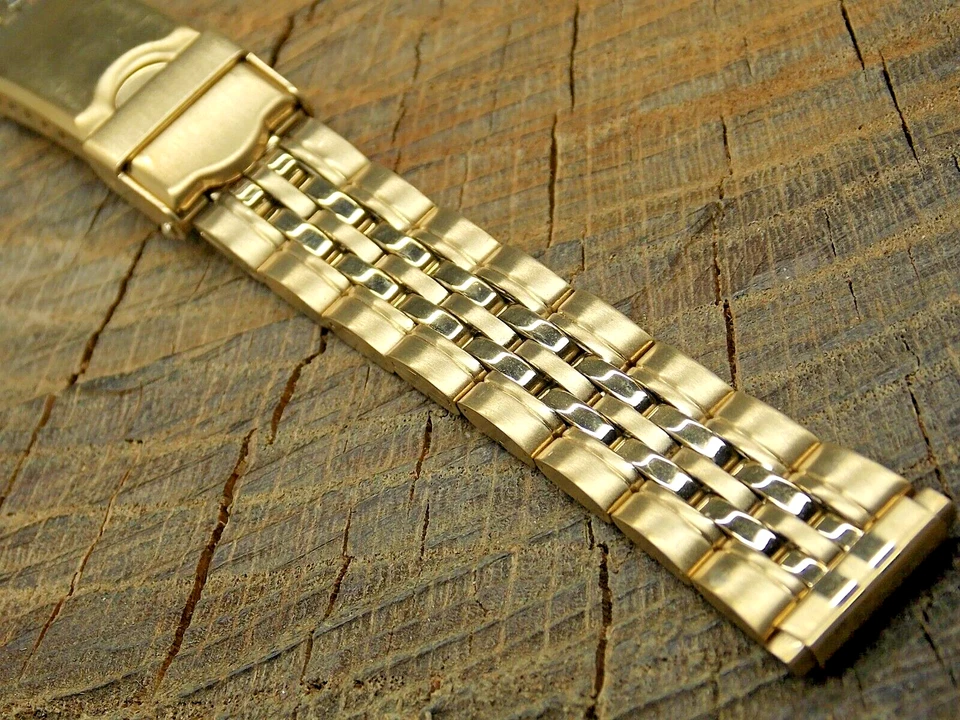 Vintage Town & Country Stainless Deployment NOS Unused Watch Band 12mm-15mm Long - Image 1 of 4