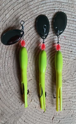 Flying C Angelköder lachs schwarz & lila 15g 20g Doppelhaken je 3,25£ - Bild 1 von 2