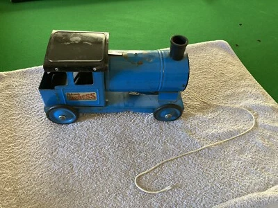 Locomotora de tren expreso Triang Tin Plate - Tire de una larga Foto 1 de 4