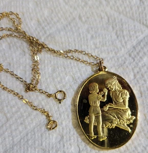 Franklin Mint 1976 Mother's Day Gold-Plate on Sterling Silver Pendant Necklace~ - Picture 1 of 4