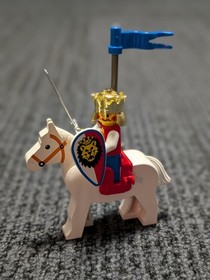 LEGO Royal Knights: 6008 Royal King with Box