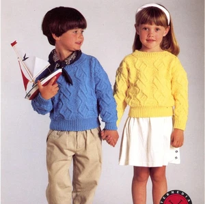 Reynolds Saucy Strickmuster 575 Kinder Zopfmuster Relief Pullover Sweater 4-12 - Bild 1 von 3