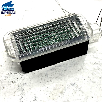 AUDI Q3 2015-2022 DELANTERO LADO CONDUCTOR INTERIOR PUERTA ADVERTENCIA CHARCO LUZ LÁMPARA OEM Foto 1 de 4