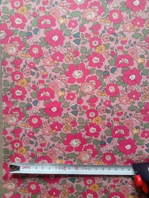 Remnant BETSY MEADOW B Liberty of London Tana Lawn cotton approx 67 x 16 cm - Image 1 of 3