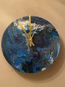 Reloj de Pared Arte Fluido Acrílico Vertido Pintado Hecho a Mano 9 Pulgadas Redondo Abstracto - Imagen 1 de 10