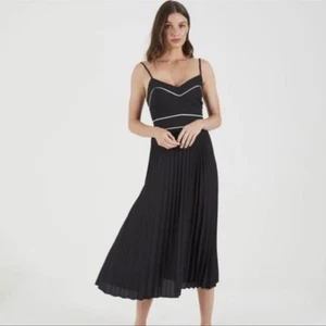 Cooper ST. Zuri Pleated Dress Black Women’s Size 4 NWT - Picture 1 of 9