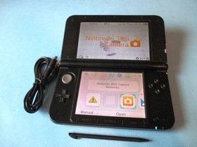 Nintendo 3DS XL Super Mario Gold Edition Red System w/Charger FREE Shipping!