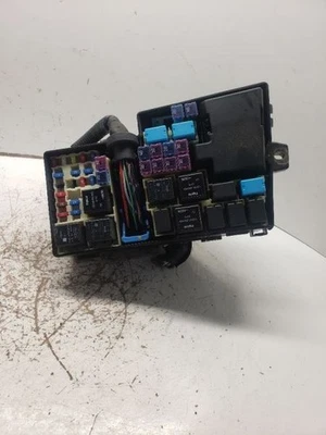 Caja de fusibles motor sin lámpara de nivel de lavadora se adapta a 10-12 MAZDA CX-7 1085945 Foto 1 de 4