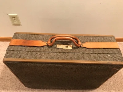 Hartmann Luggage Quality Tweed and Leather Vintage Factory Refurbished Suitcase - Image 1 of 4