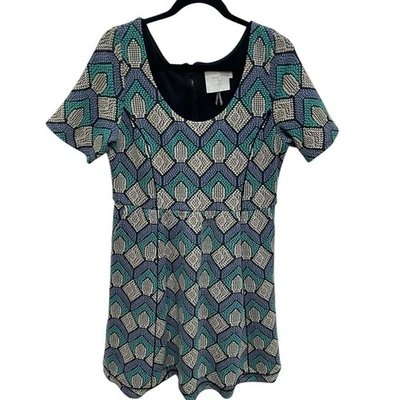HD in Paris women’s dress green geometric size large A-line short sleeve - Image 1 of 4