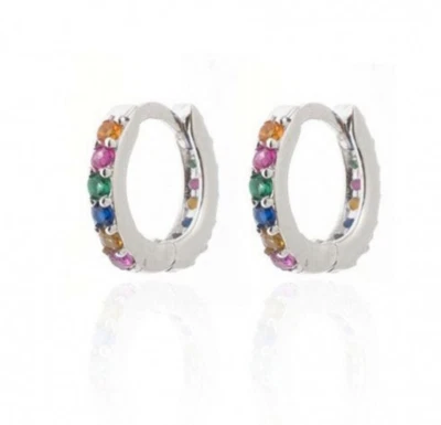 Pendientes a presión Huggie de aro con circonita cúbica helada tono plata oro 6/8/10/12 mm 2 piezas para hombres y mujeres Foto 1 de 4