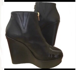 Galliano Keilabsatzstiefel mit Stollensohle neu im Karton Größe 7,5 - Bild 1 von 4