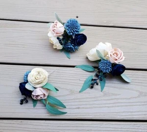 Torta da sposa rosa polverosa blu navy fiori topper blush decorazione legno Sola artificiale - Foto 1 di 3