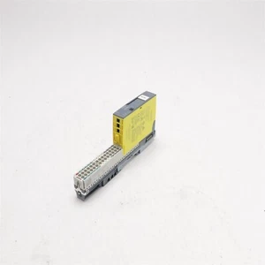 SIEMENS SIMATIC DIGITAL OUTPUT MODULE 6ES7 136-6DC00-0CA0 6ES7 193-6BP20-0DA0 - Picture 1 of 3