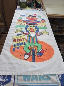 Vintage Bert And Ernie Bath Towel - Picture 1 of 16