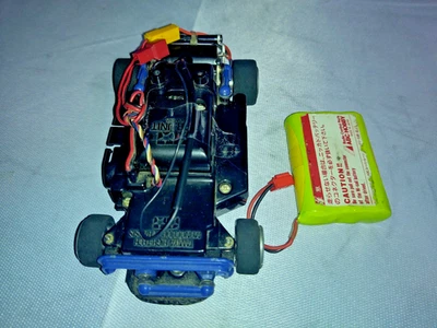  Vintage 1/24 Tamiya Tamtech rolling chassis with 7.2v battery - Image 1 of 4