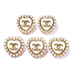 CHANEL vintage buttons button set of 5 23mm authentic from Japan Heart White - Picture 1 of 1
