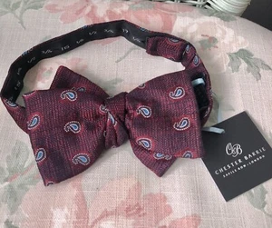 NUEVO CON ETIQUETAS PAJARITA CHESTER BARRIE SAVILE ROW SEDA PURA VINO BORGOÑA PATRÓN PAISLEY - Imagen 1 de 4
