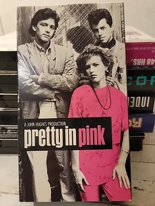 Pretty in Pink (VHS, 1991) Molly Ringwald, Andrew McCarthy - Foto 1 di 3