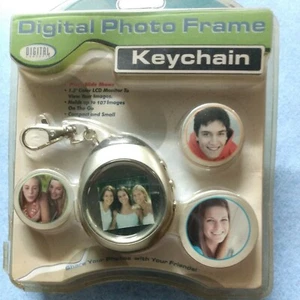 NEW Digital Concepts 1.5" Digital Photo Frame Keychain Item#12690 - Picture 1 of 2