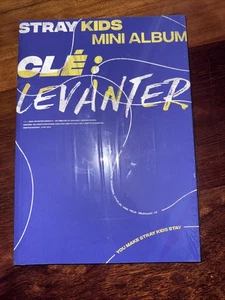 Cle: Levanter (Incl. Photobook, Special Page and 3X Qr Photocards) by Stray Kids - Bild 1 von 2